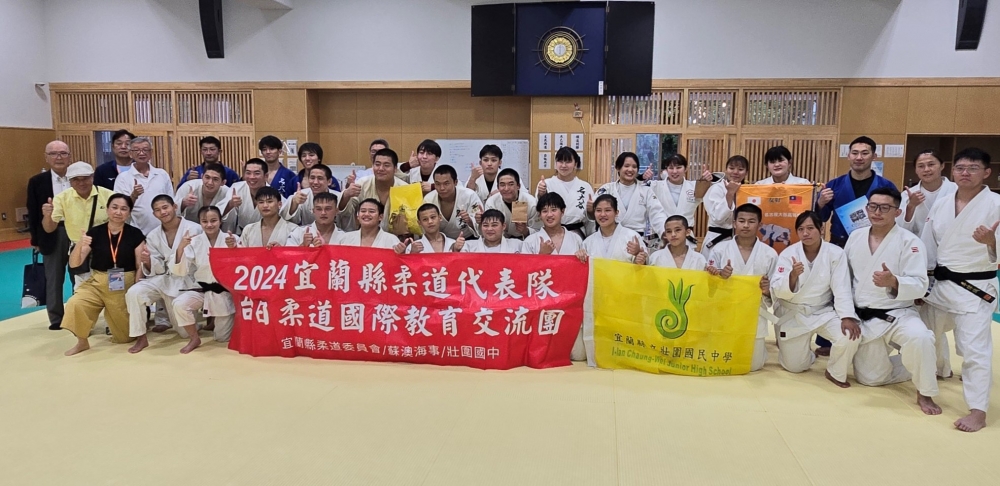 台湾より、中学・高校生が名古屋大谷を訪問