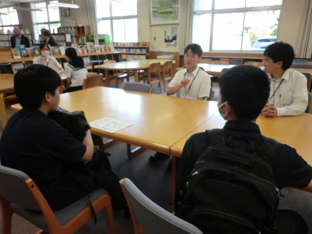 「学校見学会」に中学生200名が参加